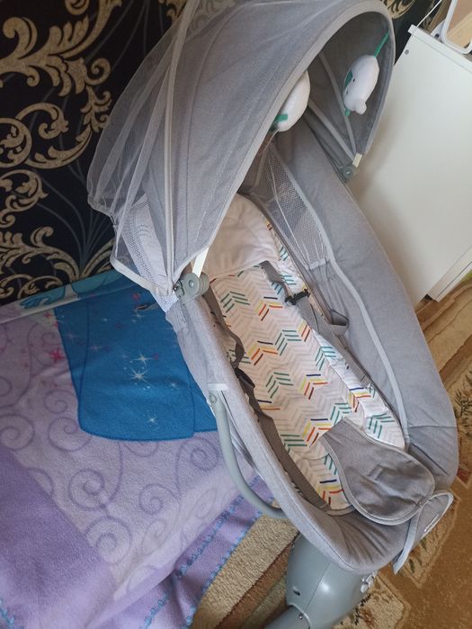 Продам шезлонг качалку