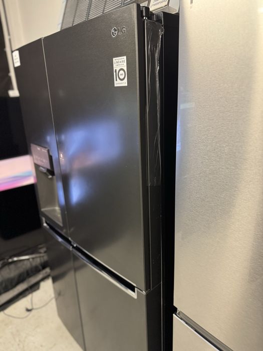 Frigider side-by-side LG GSS6871MC