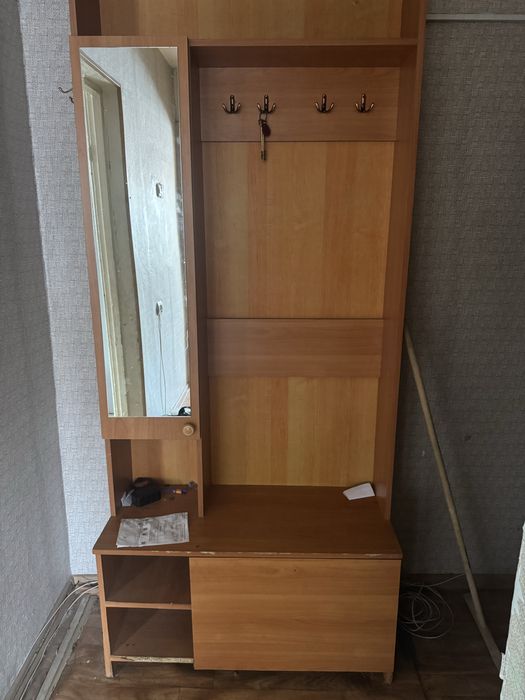 Продам прихожую