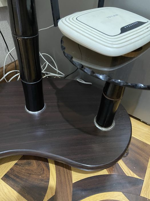 Продам уголок, подставку в прихожую