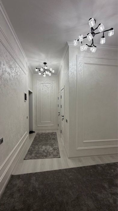Продается 3 ком. Квартира на 2 этаже адрес Фрунзе ор. Самарканд сити