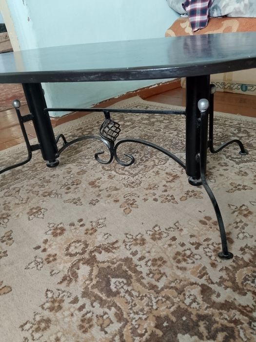 Маленький столик