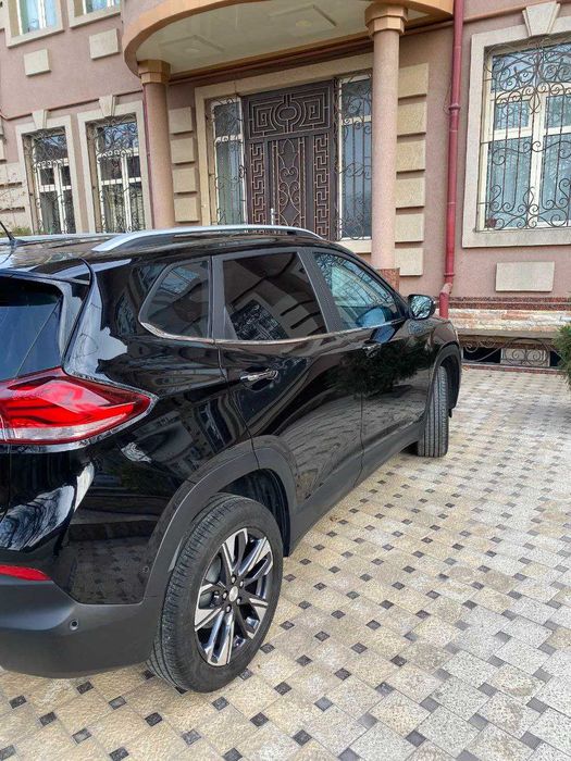 Сотувда Tracker-2 Premier 2023 йил, холати зур.