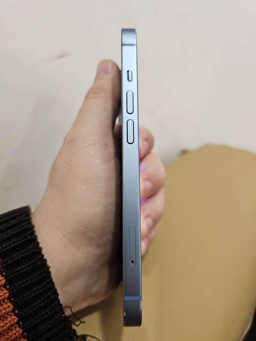 Vând Iphone 14 96% batetia