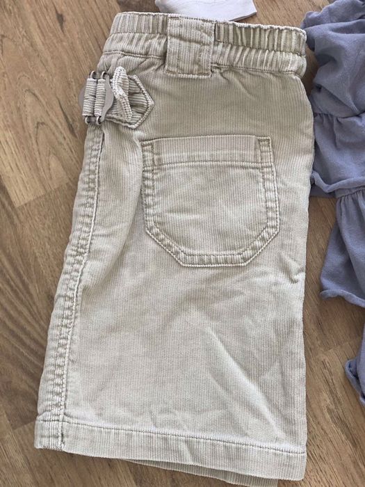 Голям лот 3-4 годиншно момиченце.