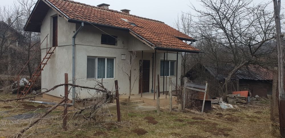 Къща село Калотина