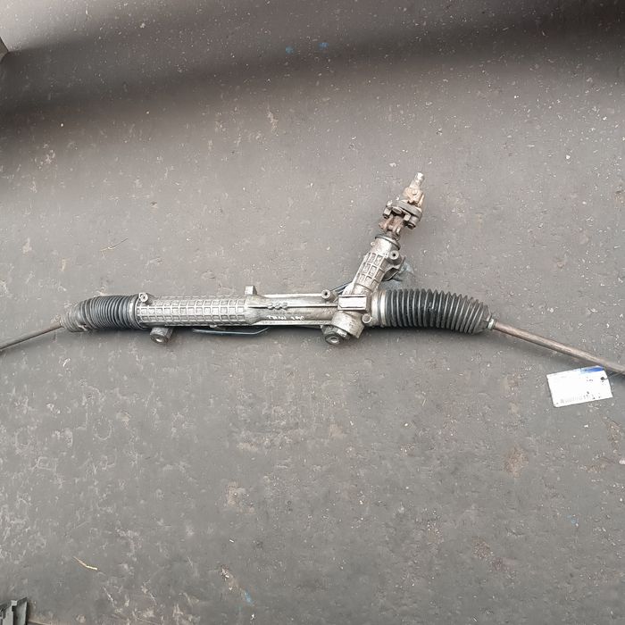 Рулевая рейка на Ford Transit