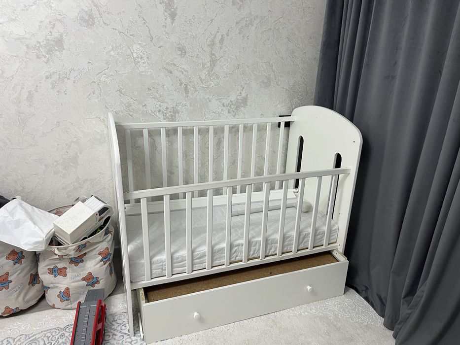 Продам детскую краватку в хорошом состоянии