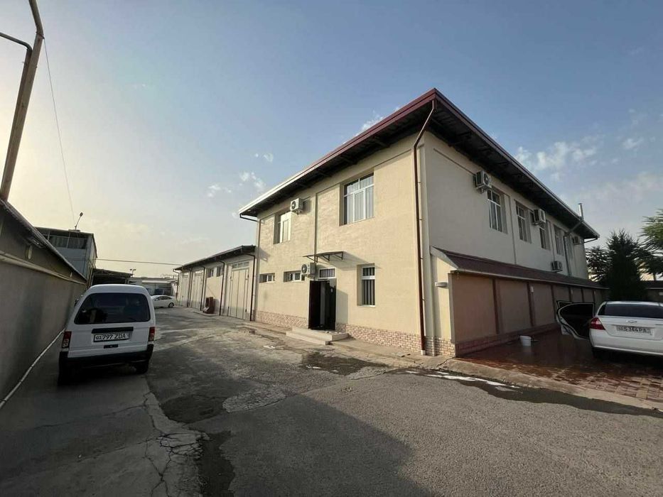 Продаётся 1 700 м² производственный цех.