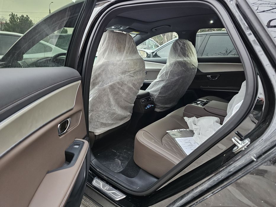 BYD.HAN. Restaylin.635km. Yili 2025. Yurgani 147. Narxi 34200