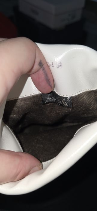Botine albe, noi, mărimea 39