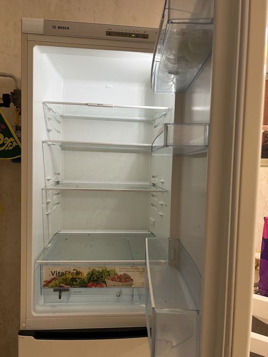 Холодильник БОШ Сатылады