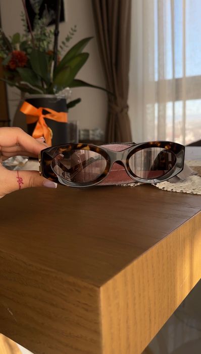 Нови слънчеви очила на Miu Miu