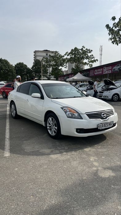 Nissan Altima 2,5 srochna!!!