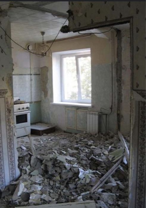 Servicii demolari,spargem beton,sapa,gresie,faianta,moloz