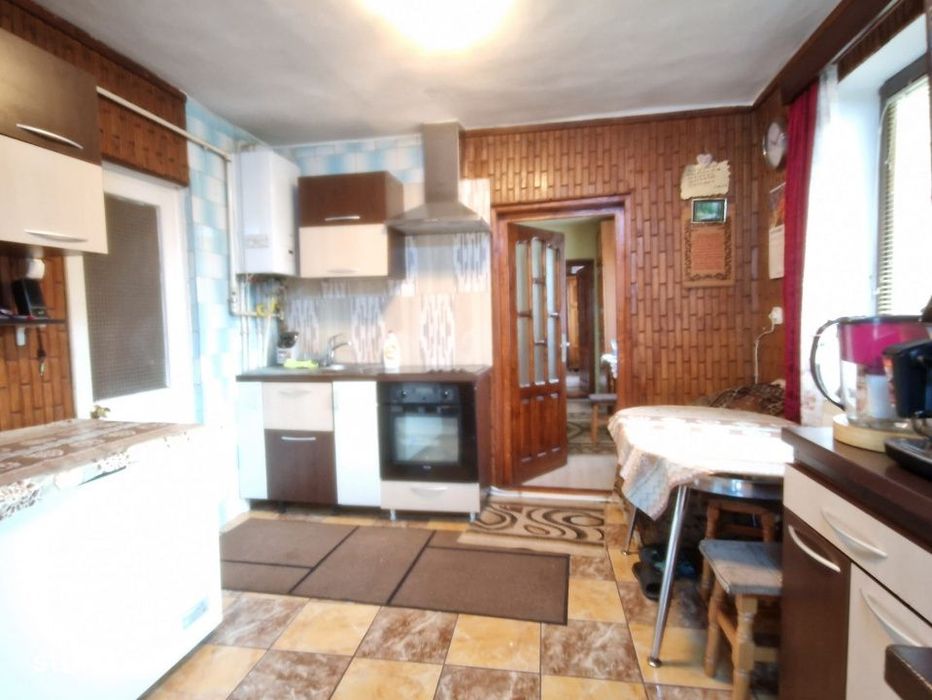 Teren si casa ideala pentru dezvoltare imobiliara, zona RrM3