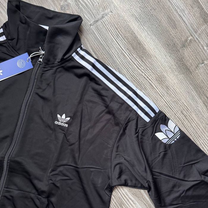 Adidas  комплект размери: M, L, XL