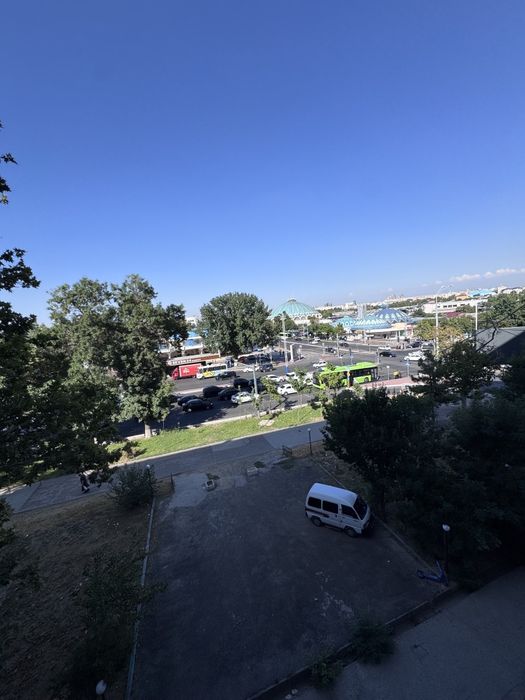 Продается 3-х комнатная квартира в центре Ташкента Гулобад Чорсу