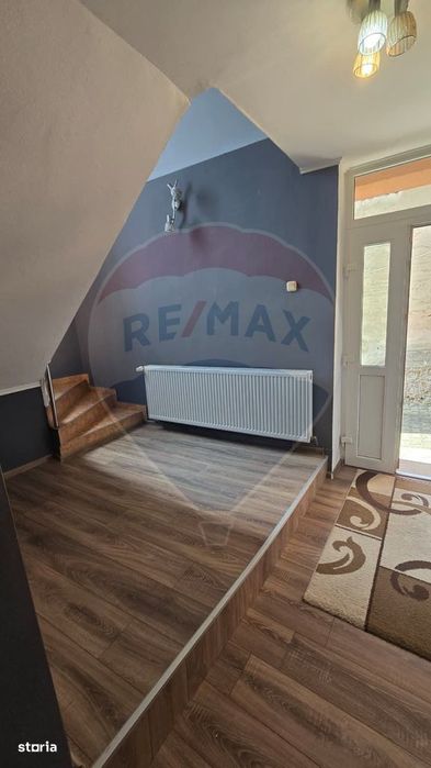 Casă / Vilă cu 5 camere de vânzare