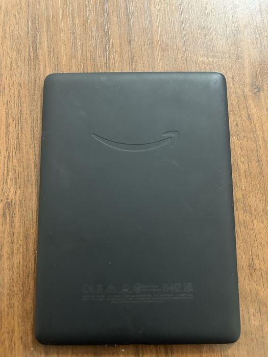 Amazon Kindle 10 + чехол