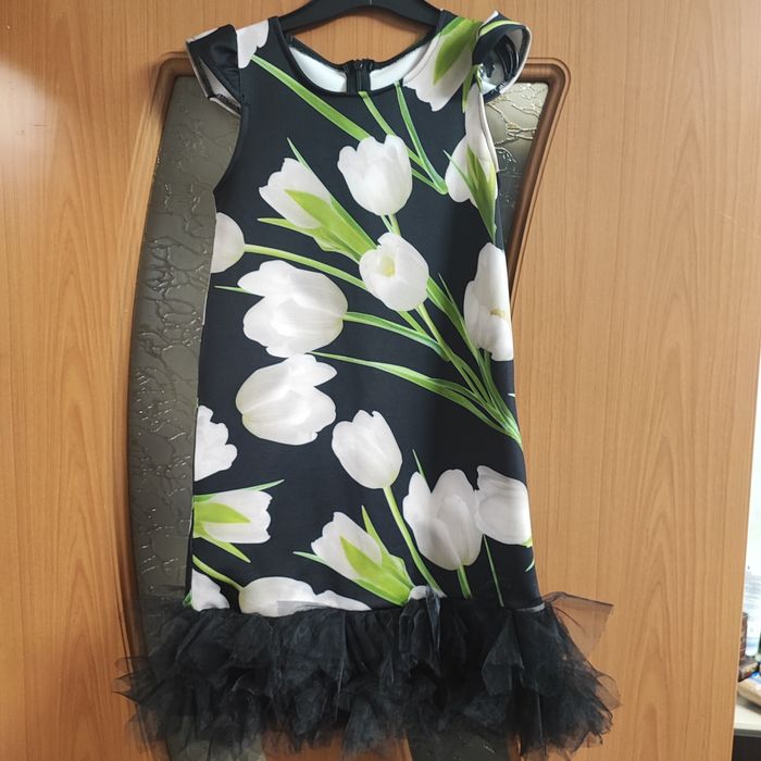 Страхотна рокля за момиче