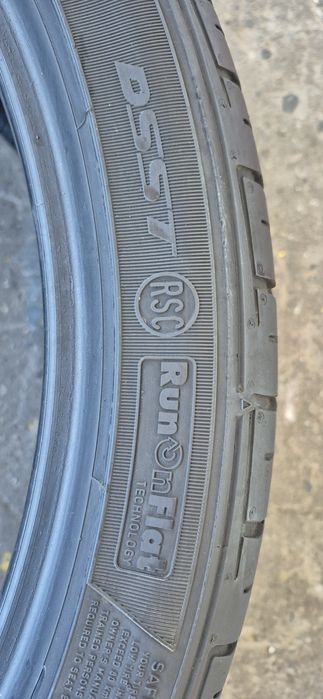 4 anvelope vara runflat Dunlop,fata 285/35/21,spate 325/30/21.Pretul este pe bucata.