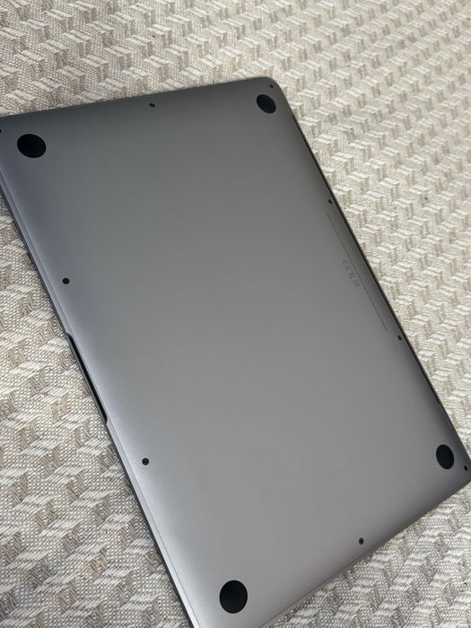 Продам Макбук Эйр (Macbook air) ТОРГ