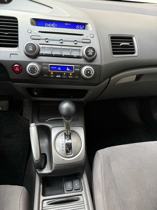 Honda Civic 1.3I HYBRID