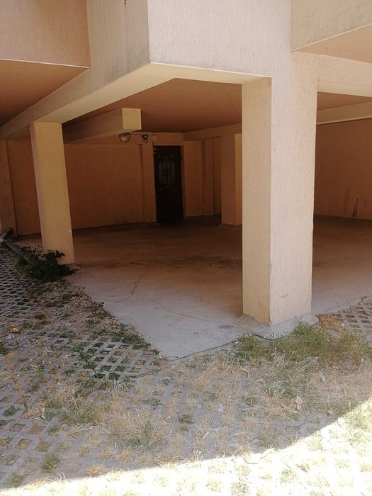 Продава се Гараж / Паркомясто в Варна, Базар Левски - 13 кв.м за 1300 €/кв.м - Снимка #2