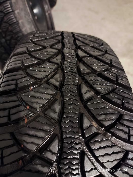 Зимни гуми Fulda 185/65/15 с железни джанти за Opel Corsa D и тасове