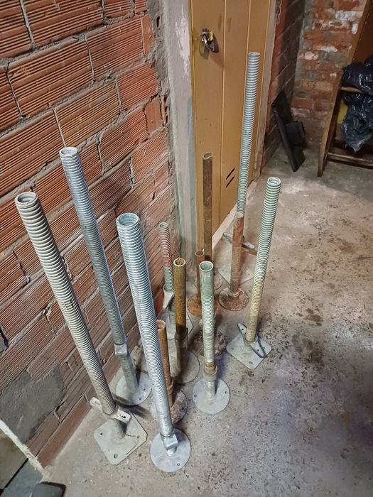 Vând accesorii schela italiana și altele