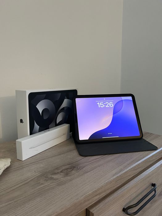 iPad Air 5 (256GB) + Apple Pencil 2