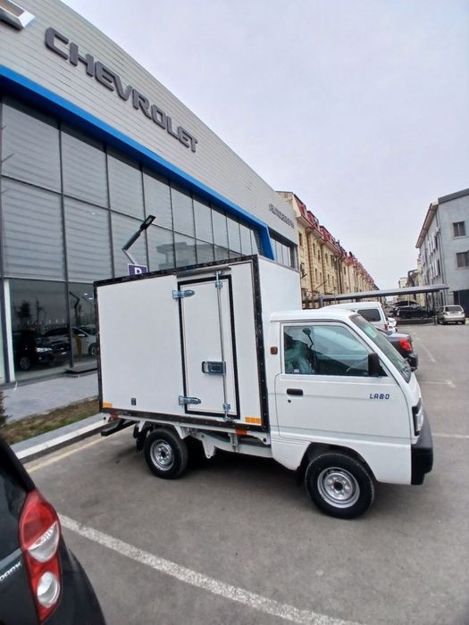 Labo uchun furgon yasash va ornatish