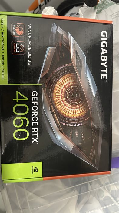 Продам видеокарту GIGABYTE RTX 4060