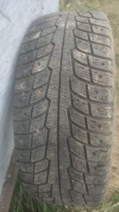 Продам колесо зимнее