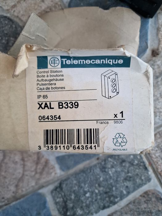 Cutie comanda 3 butoane