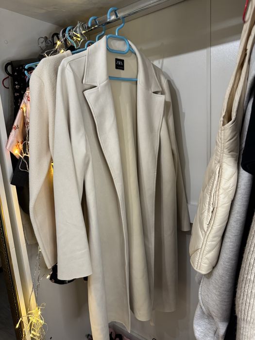 Пальто , пиджаки, женская одежда