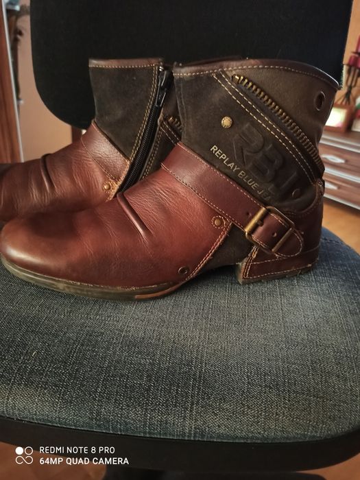 Мъжки боти REPLAY