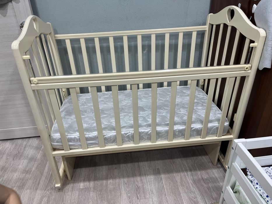 Продам кроватку детскую
