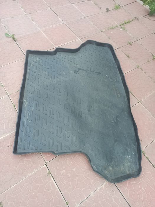 Коврик для багажника