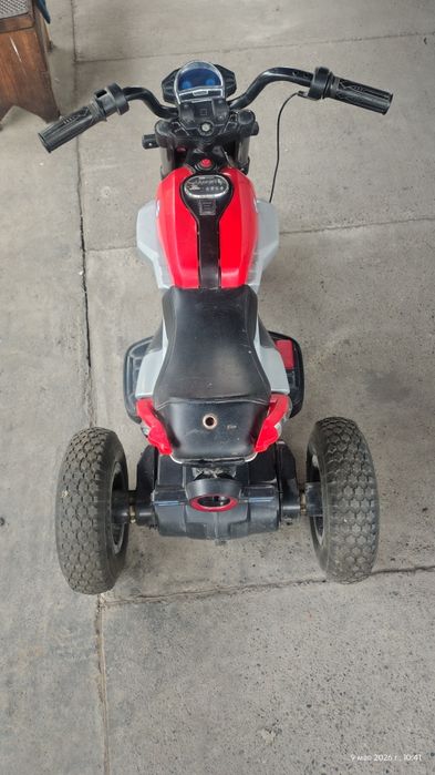 Продам детский мотоцикл на аккумуляторе