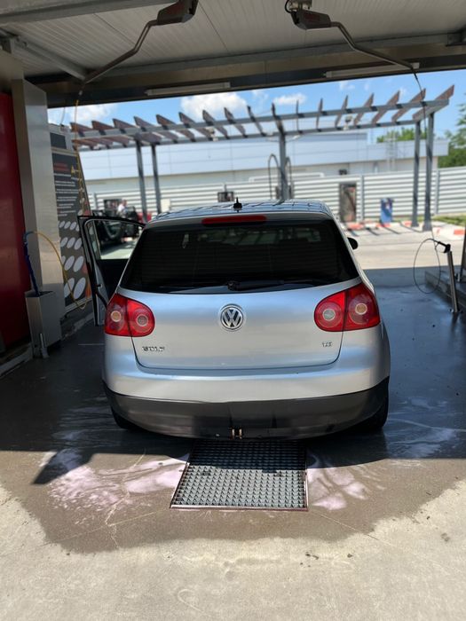 Golf 5. 1,6 bezina