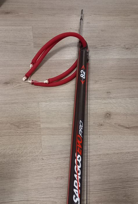 Продавам харпун  patos Saragos Evo Pro 82.  с мака  Evo 50 м