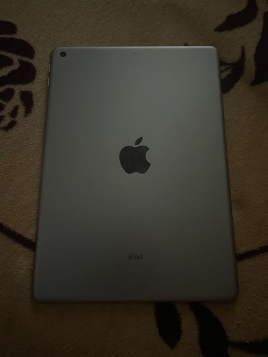 ipad 5th gen, ca nou 32gb space grey