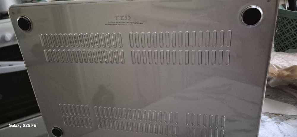 Макбук Айр 15/256, 100% акб