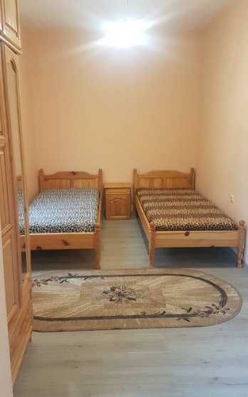 Дава се под наем Двустаен апартамент в Бургас, Меден рудник - зона А - 42 кв.м за 125 € - Снимка #2