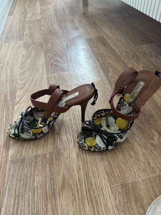 Хорошего качество туфли