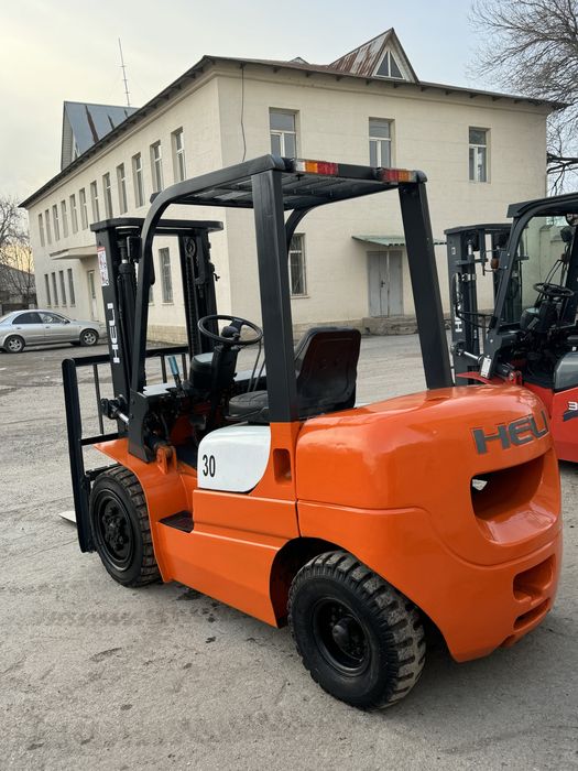 Вилочный погрузчик кара автокара