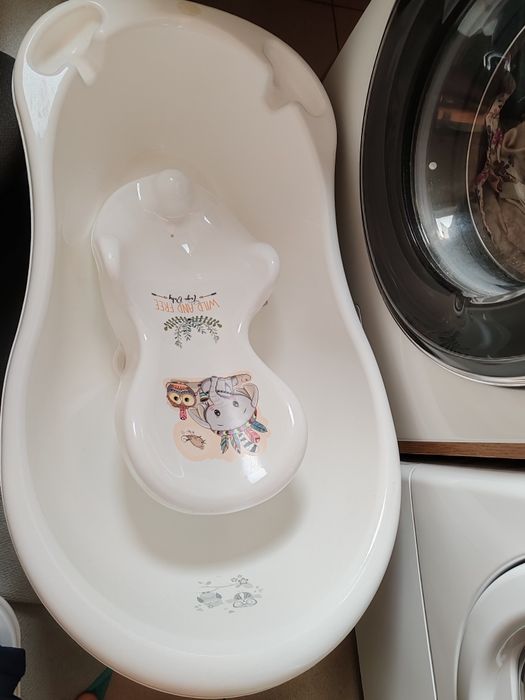 Bebe saltea clădită haine
