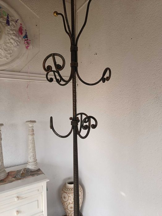 Cuier din fier forjat